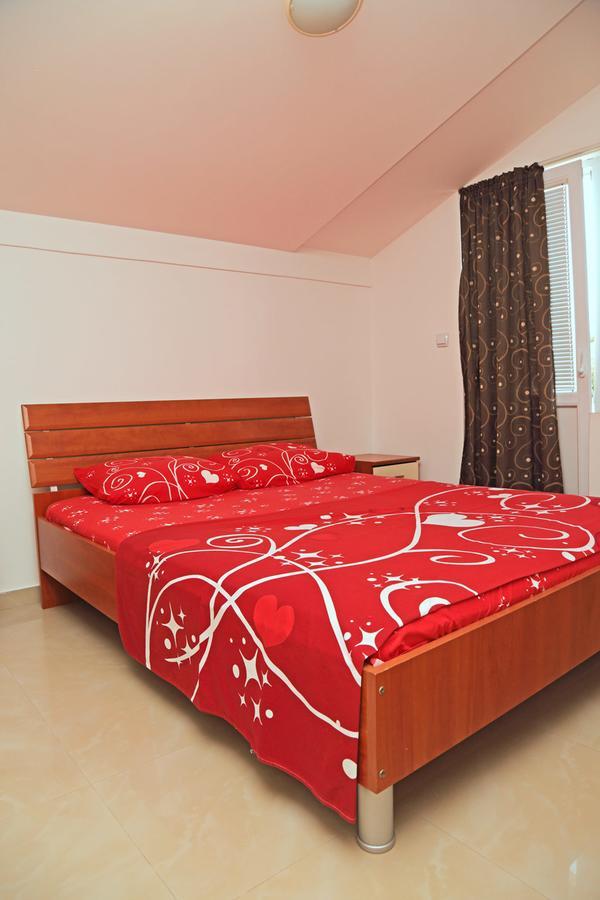 Apartmani Irena Petrovac na moru Exterior foto