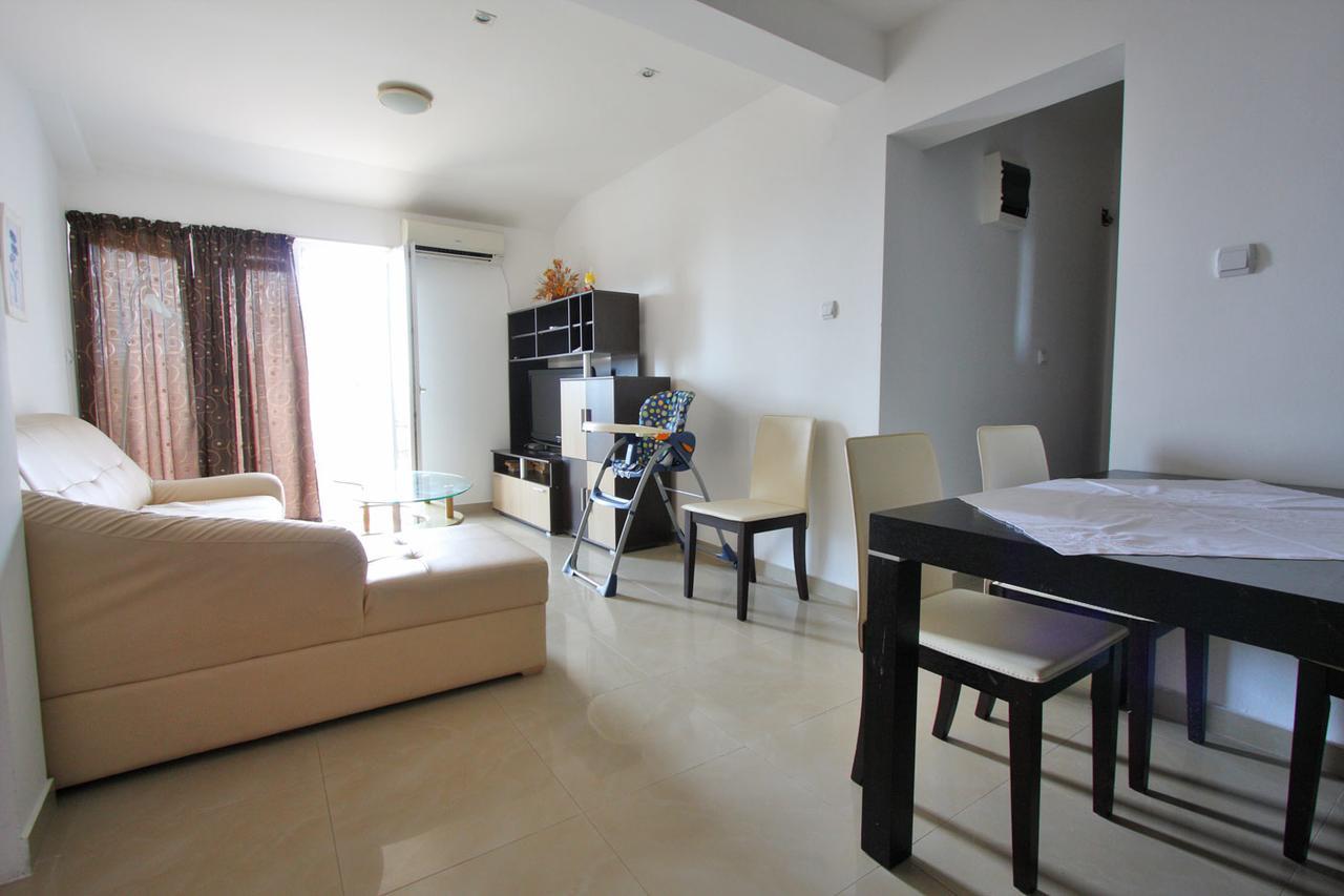 Apartmani Irena Petrovac na moru Exterior foto