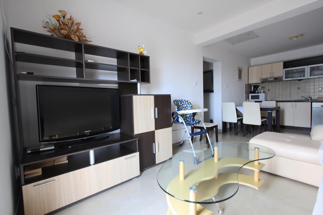 Apartmani Irena Petrovac na moru Exterior foto