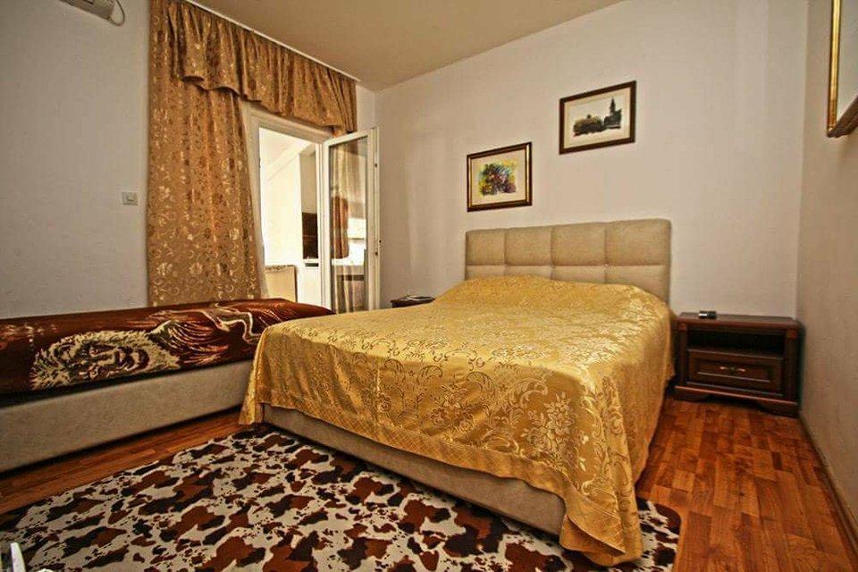 Apartmani Irena Petrovac na moru Exterior foto